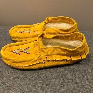 Mustard colour size 9 suede moccasins